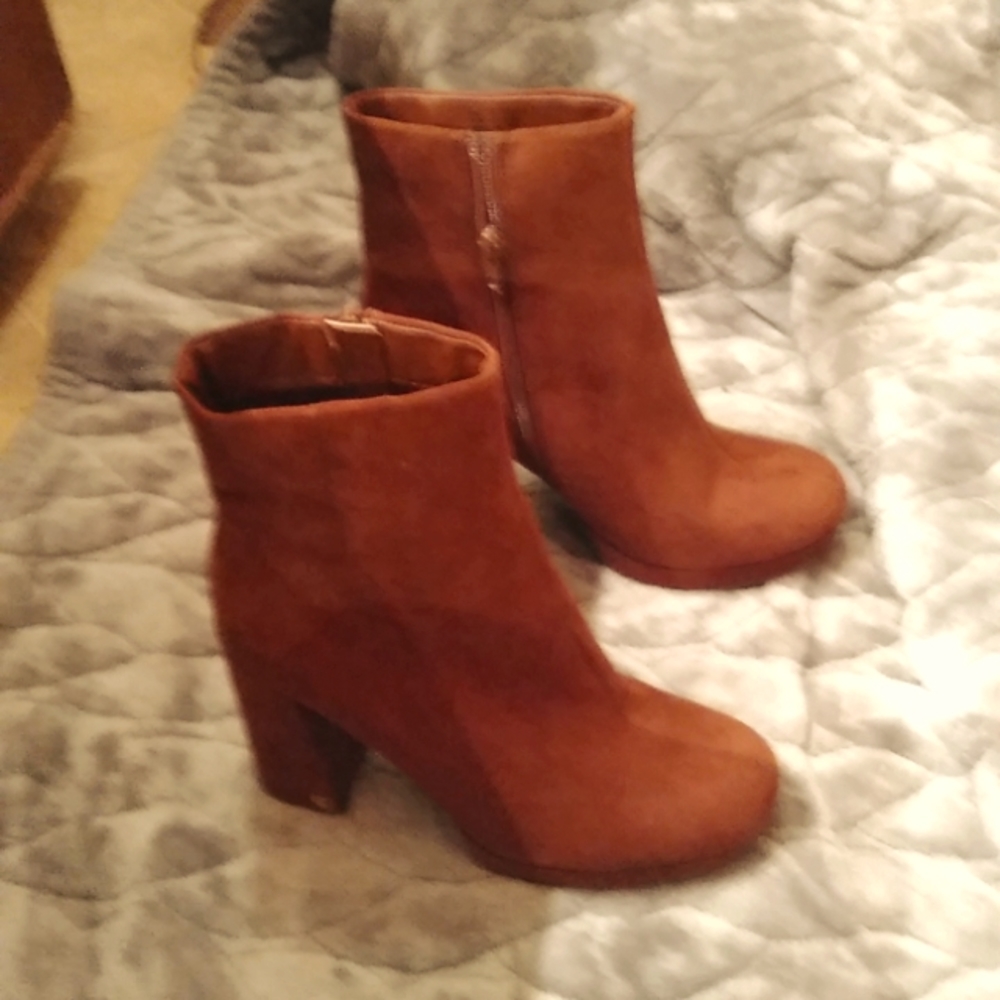 Rachael Zoe platform ankle boots